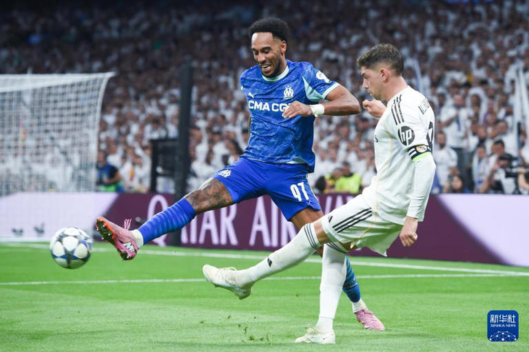 英超焦点战：曼联教练阿莫林对阵切尔西，红蓝对决看点解析